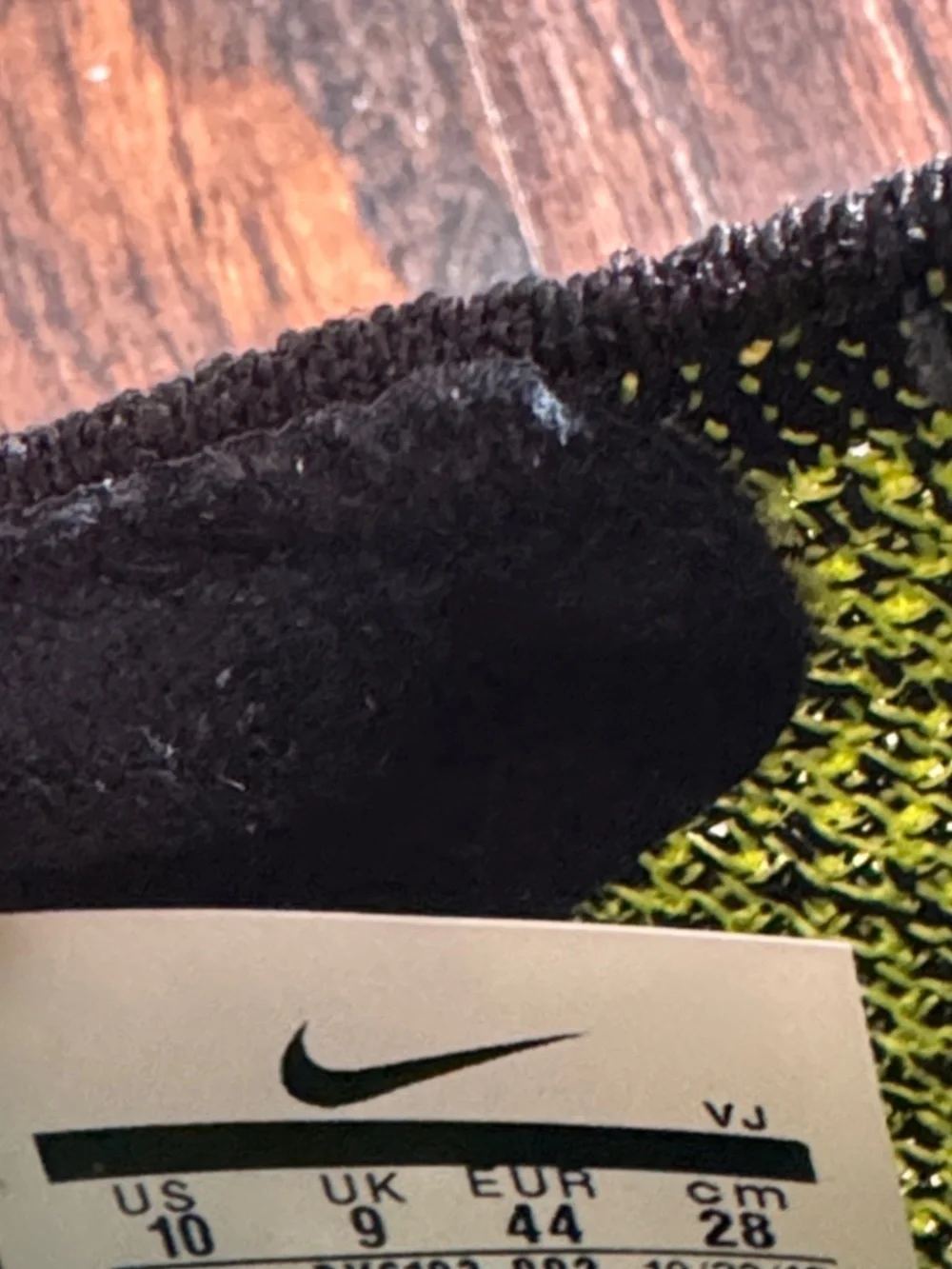 Nike Men’s Black and Neon Green Flyknit Running Shoes, Like New, Sz 10